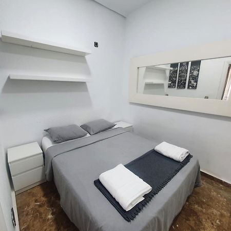 Apartamentos Econostay Fuencarral Madrid Extérieur photo