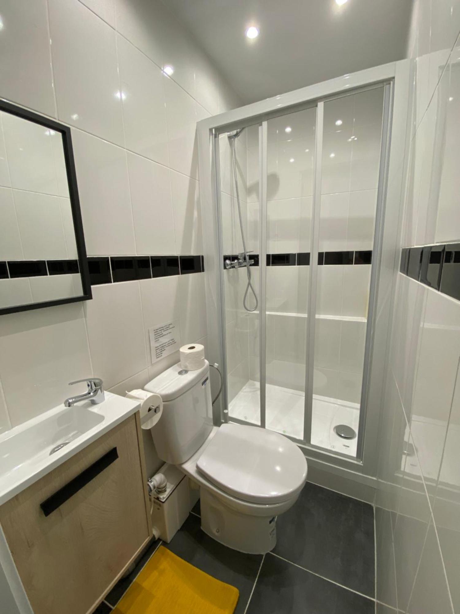 Apartamentos Econostay Fuencarral Madrid Extérieur photo