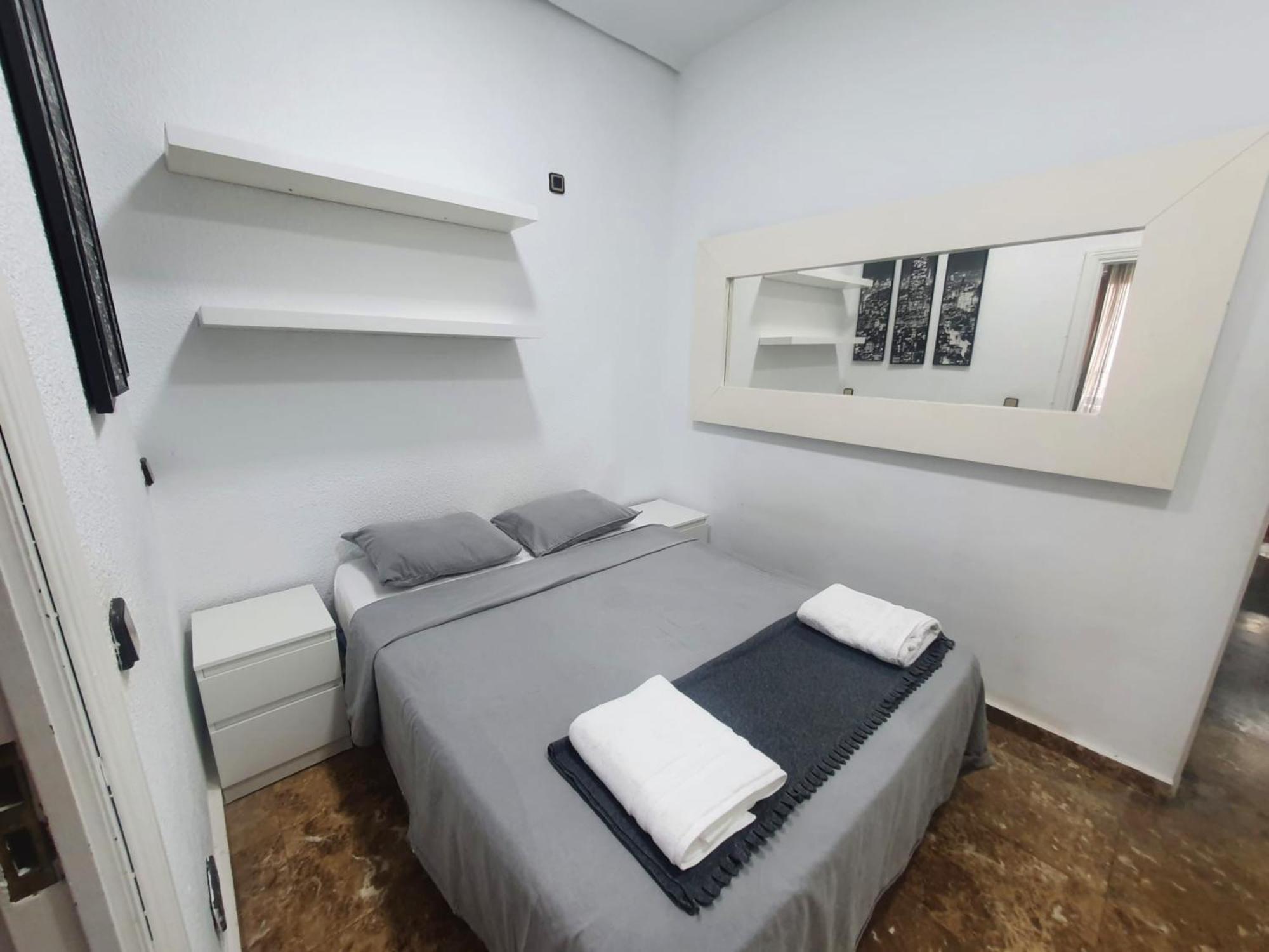 Apartamentos Econostay Fuencarral Madrid Extérieur photo